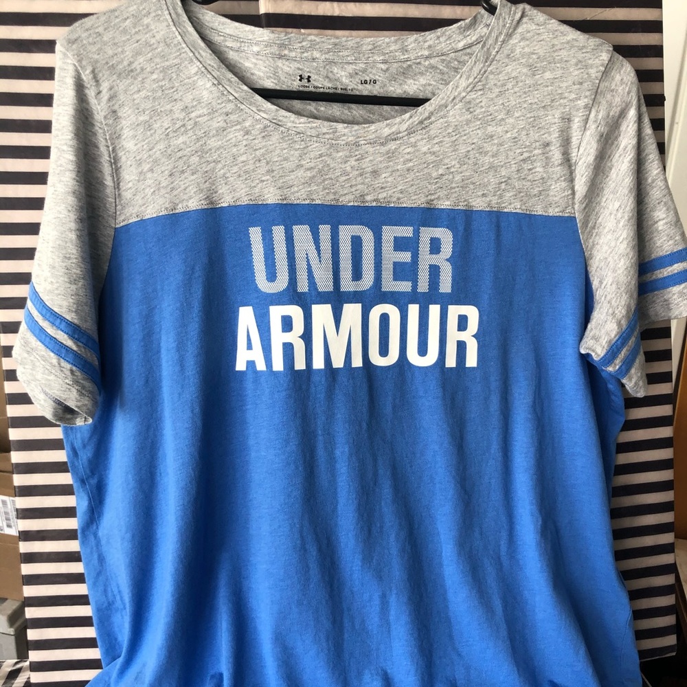 under Armour Loose fit baseball tee NWOT Large